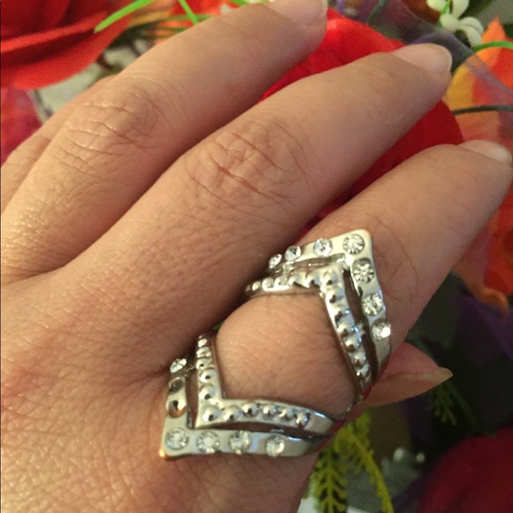 Ring - Picture 3 of 3